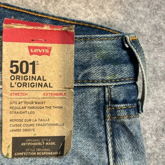 NWT's Levis's 501's, Size 30. - Picture 4 of 16